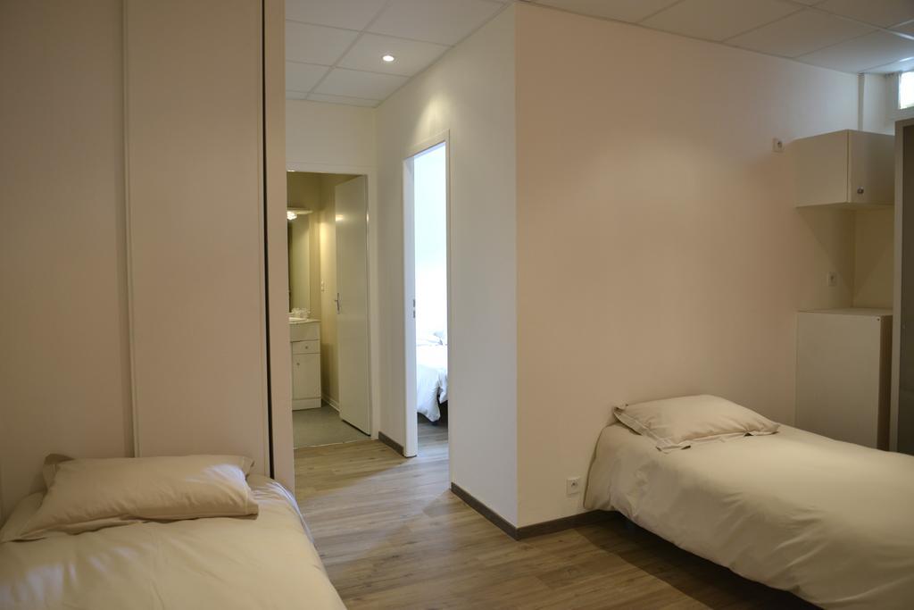 Hotel Des Arceaux Saint-Sever  Екстериор снимка